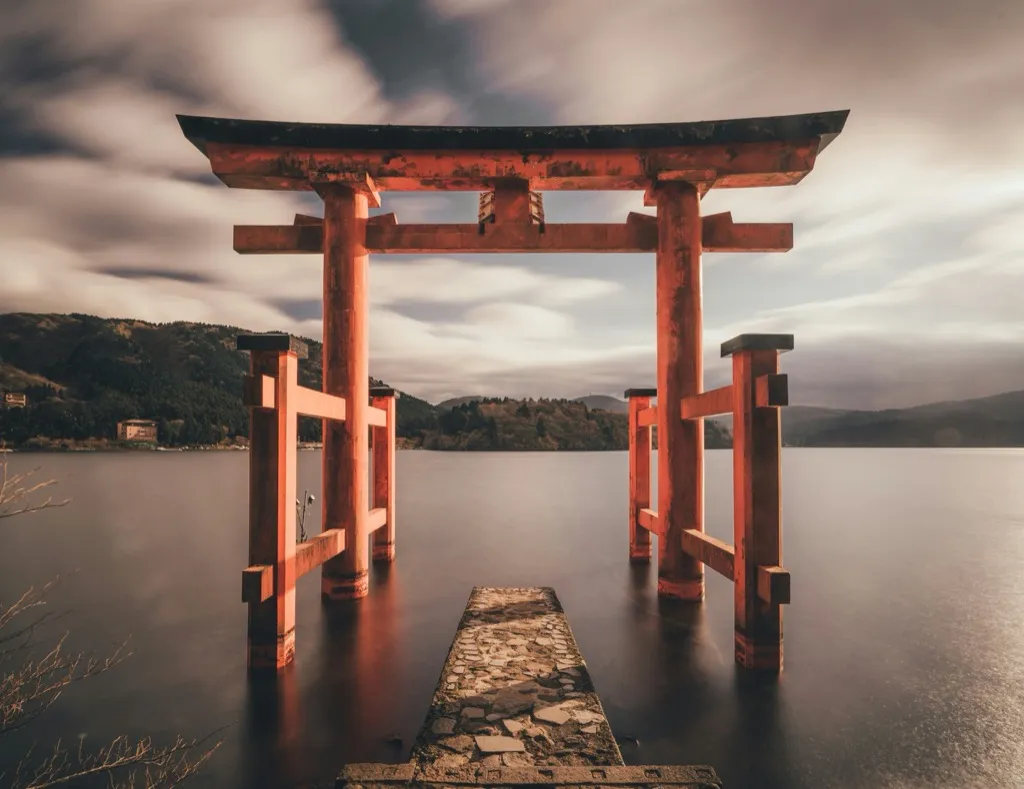 Hakone in autumn, a destination for eloping in Japan